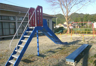 宮野集会所広場