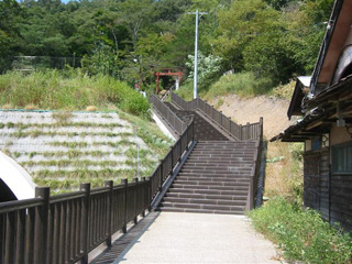 安桜山わかくさトンネル