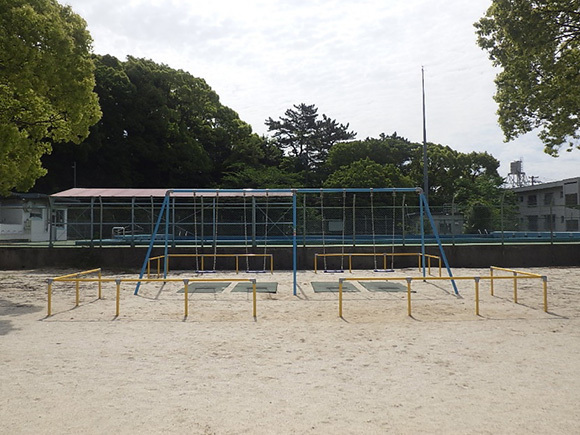 大府小学校