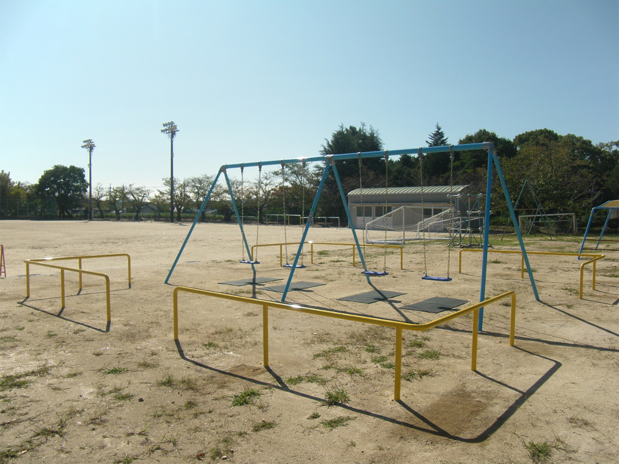 石根小学校