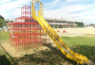 一志西小学校（旧・高岡小学校）
